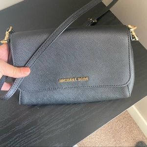 Black Michael kors crossbody